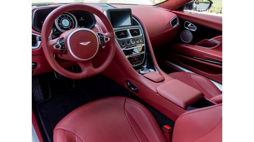 aston-martin-db11-v8-timeless-certified-big-1