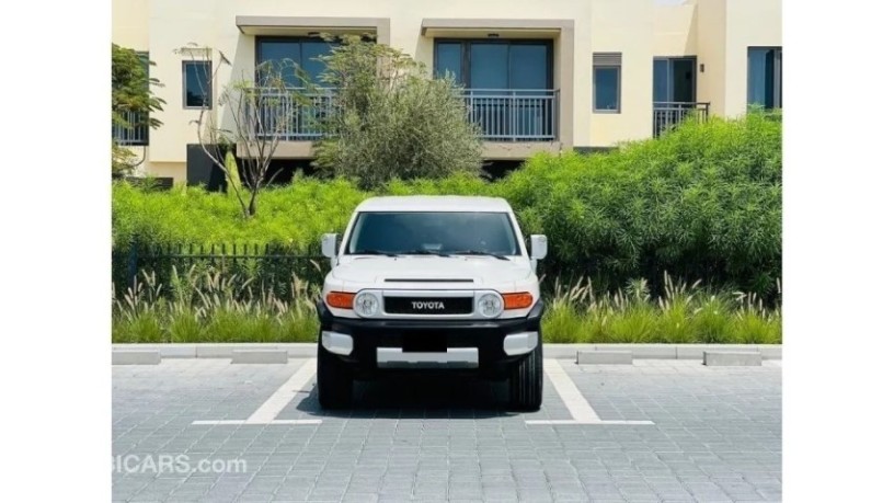 2016-toyota-fj-cruiser-gxr-gxr-gcc-well-maintained-aed-87500-big-2