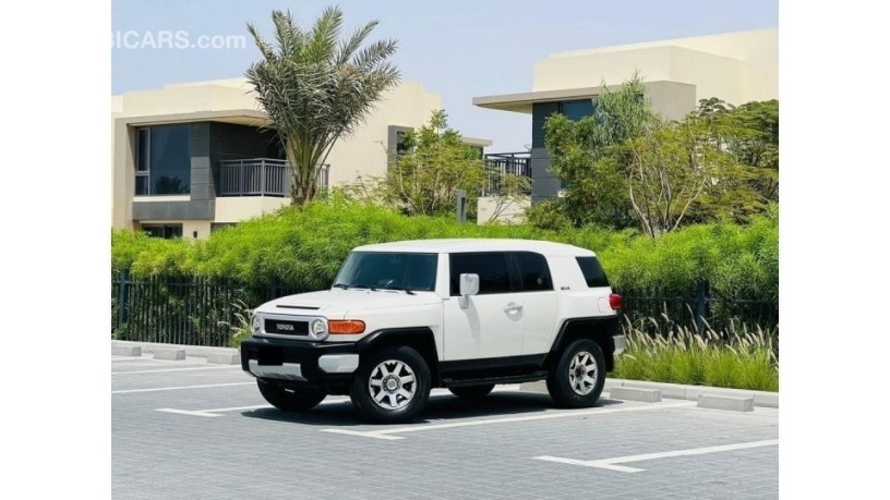 2016-toyota-fj-cruiser-gxr-gxr-gcc-well-maintained-aed-87500-big-0