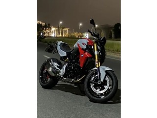 2021 BMW F900 R Sports Package/ 1st owner