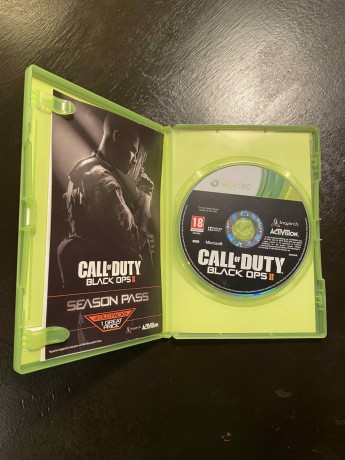 used-xbox-game-cdcall-of-duty-2-big-2