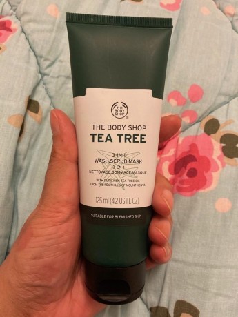 the-body-shop-tea-tree-3-in-1-wash-scrub-mask-big-0