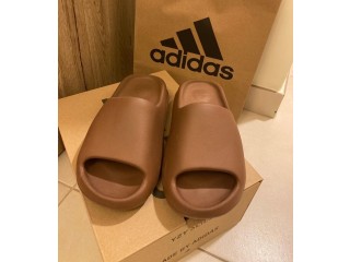 Adidas Yeezy Slipper Very Soft And Comfortable For Sale