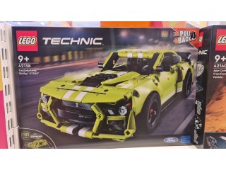 Lego Technic Ford Mustang Shelby - 544 Pieces