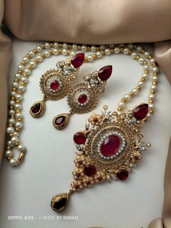 beautiful-elegant-party-ware-jewelry-set-for-sale-big-0