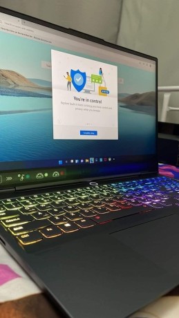 lenovo-legion-s7-gaming-laptop-big-0