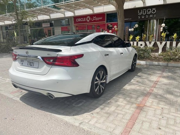 urgent-sale-nissan-maxima-2018-big-2