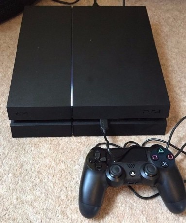 used-black-sony-ps4-console-for-sale-in-abu-dhabi-big-1