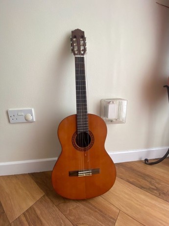 yamaha-cs40-34-size-classical-guitar-big-0