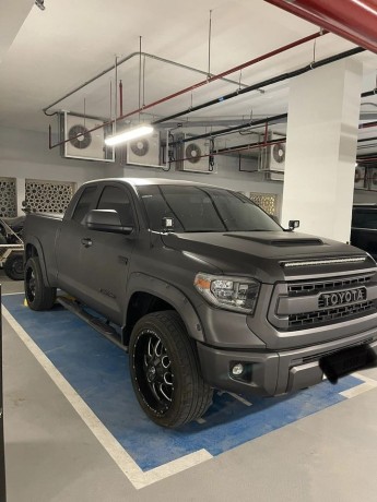 toyota-tundra-2018-big-0