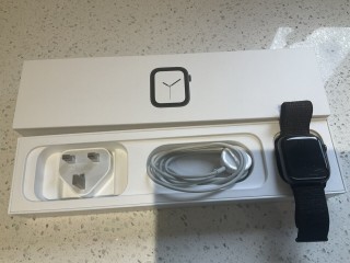 Apple Watch Series 4 44mm USED