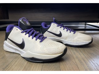 Nike Zoom Kobe V 5 Inline Mens Size 7.5 White Purple 2010 Release 386429-101