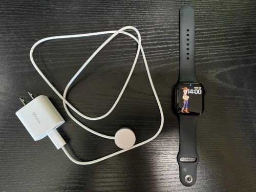 apple-watch-series-7-45mm-aluminum-case-with-sport-band-midnight-big-2