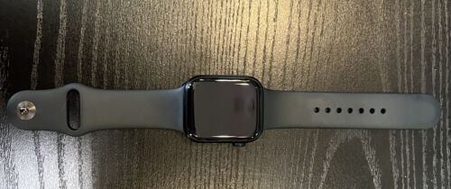 apple-watch-series-7-45mm-aluminum-case-with-sport-band-midnight-big-1