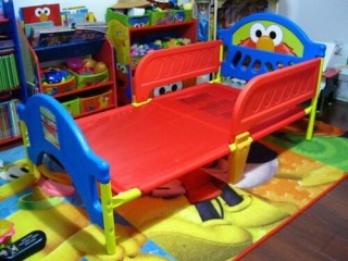 SESAME STREET Elmo Monster Bed Blue & Red Toddler