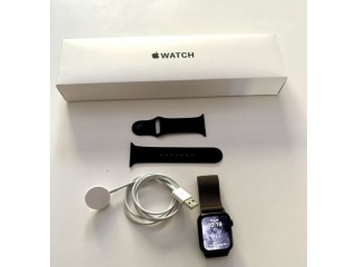 Apple Watch Series SE 44mm stainless steel black