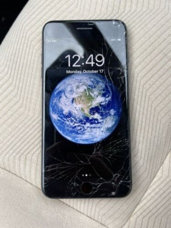 apple-iphone-7-plus-128gb-black-straight-talk-a1784-big-0