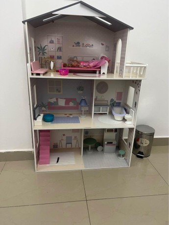 doll-house-wooden-big-1