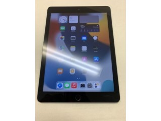 Apple iPad 5th Gen. 128GB, Wi-Fi, 9.7in - Space Grey