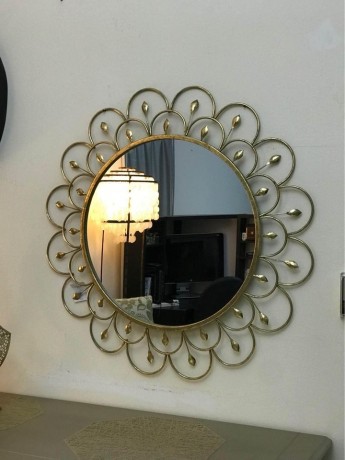 golden-wall-mirror-decor-from-panemirates-big-0