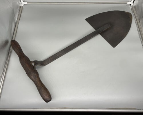 vintage-w-tyzack-horseman-lifter-spade-shovel-garden-tool-big-0