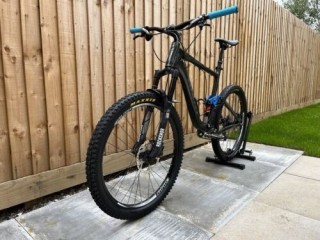 Giant Trance 5.0 Mountain Bike Size Large