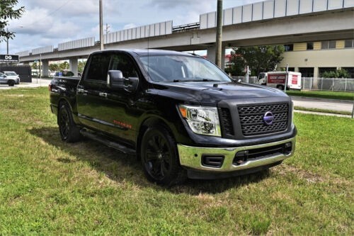 2018-nissan-titan-sv-big-0