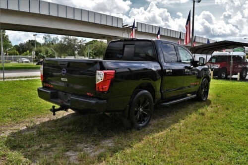 2018-nissan-titan-sv-big-1