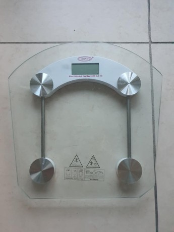 glass-weight-scale-big-0