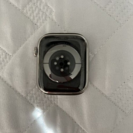 apple-watch-series-7-45mm-case-stainless-steel-big-1