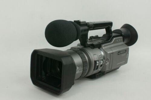 sony-handycam-dcr-vx2100-cinema-professional-big-1