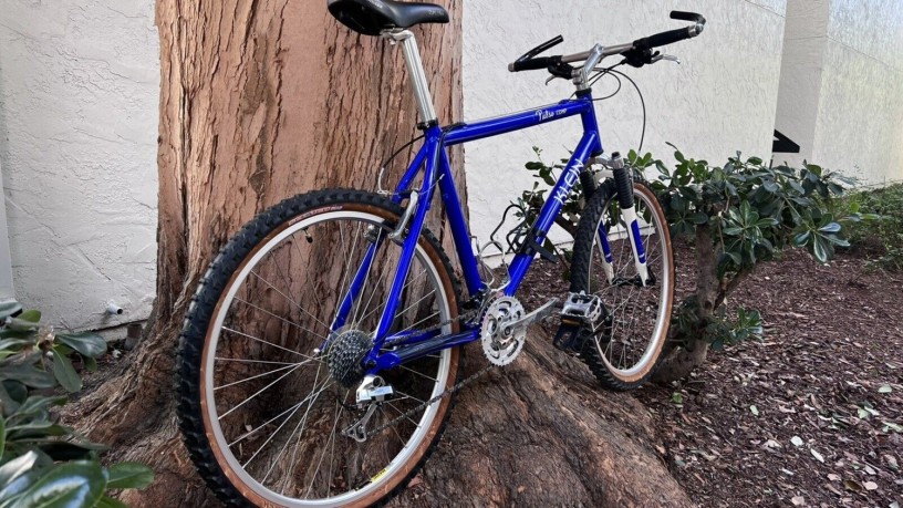 klein-pulse-comp-mountain-bike-royal-electric-blue-19-frame-26-mavic-wheels-big-1