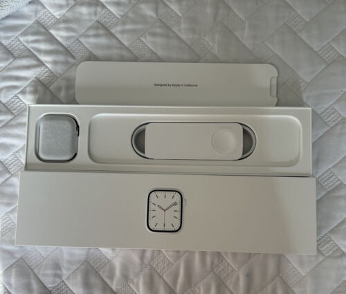 apple-watch-series-7-45mm-case-stainless-steel-big-0