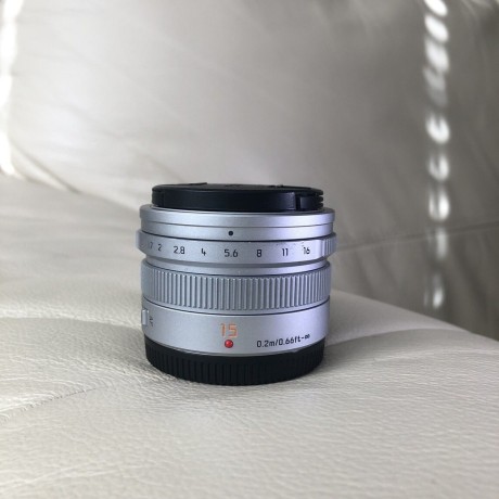 panasonic-leica-dg-summilux-15-mm-f17-asph-silver-hx-015-aspherical-lens-mft-big-1