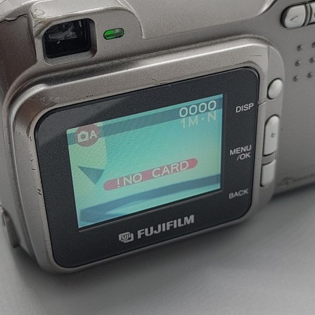 fujifilm-finepix-2600-zoom-20mp-compact-digital-camera-silver-tested-big-4