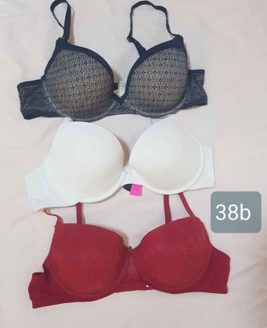 branded-bra-good-as-new-big-3