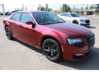 2022 Chrysler 300 Series TOURING L