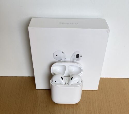 apple-airpods-2nd-generation-with-charging-case-big-0