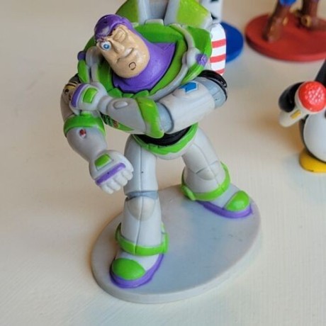 disney-pixar-toy-story-2-figurines-wheezy-zurg-buzz-woody-jessie-pvc-figures-big-1