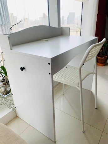 ikea-working-desk-with-ikea-chair-big-2