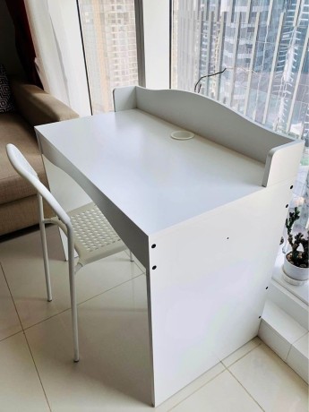 ikea-working-desk-with-ikea-chair-big-1