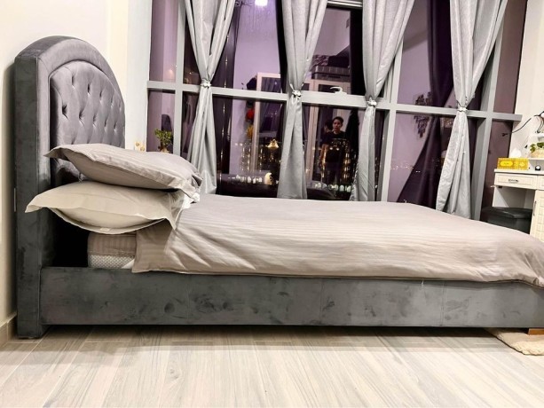 bed-frame-with-free-mattress-double-size-big-1