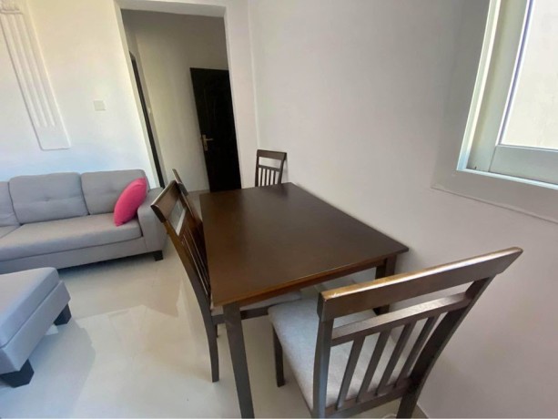 6-seater-but-4-chairs-dining-table-big-1