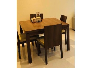 Dining table set