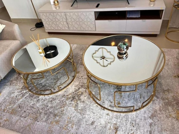 2-fancy-glass-coffee-tables-big-0