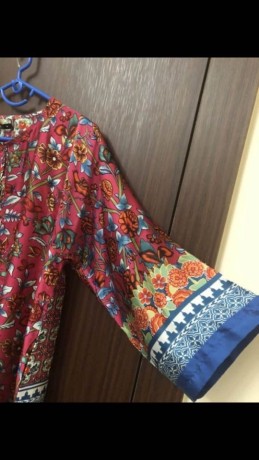 khaadi-silk-kurta-pink-blue-big-1