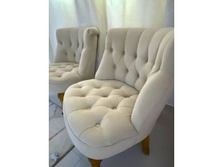 Confortable Sofas in Beige