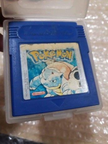 gameboy-pokemon-blue-big-1