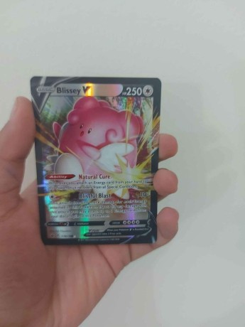 blissey-v-pokemon-card-rare-big-0