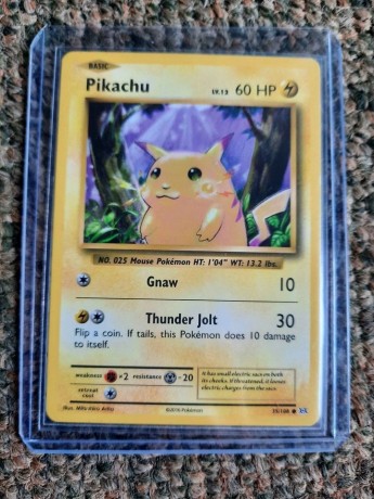 2016-pikachu-35108-basic-big-0
